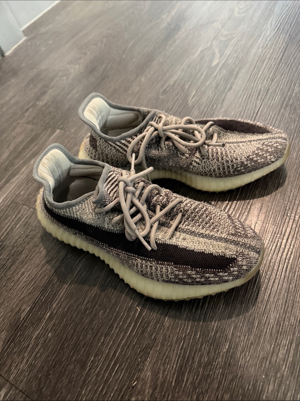 Yeezy Boost 350 V2 Grey Black Cream Sneakers